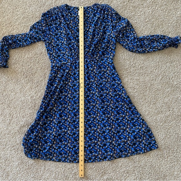 CAbi The Ten Dress Womens Large V-Neck Blue Floral Long Sleeve Lined #5772 - Picture 10 of 10